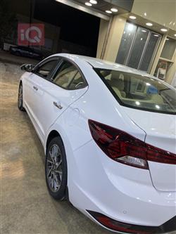 هیوندای ئەلەنترا